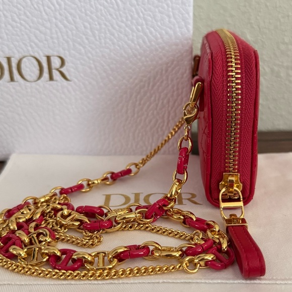❌SOLD❌DIOR Caro Cannage Stitched Lambskin Leather Compact Wallet on Chain - Picture 5 of 7